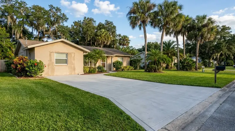 Concrete driveway in Port Orange NC